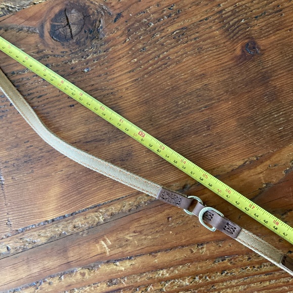 Small Dog Leash/Lead 1/2 Inch Wide, Tan with Gold Hardware, Puppytie - Picture 5 of 8